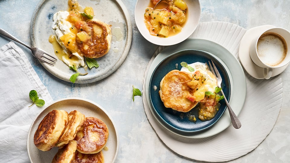 Crumpets mit Mango-Passionsfrucht