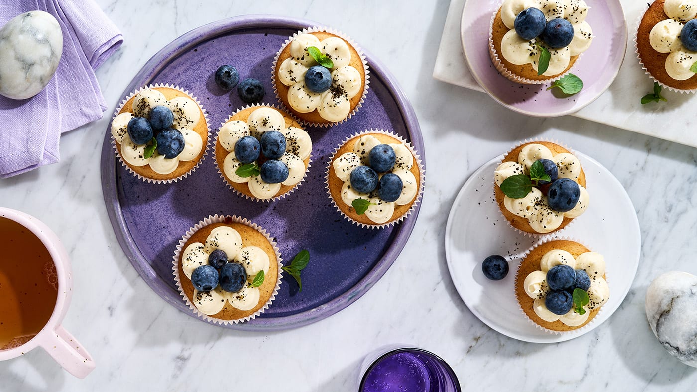 Earl-Grey-Cupcakes mit Heidelbeeren