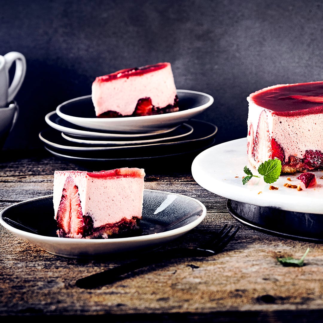 Erdbeermousse-Torte - Rezept | EDEKA