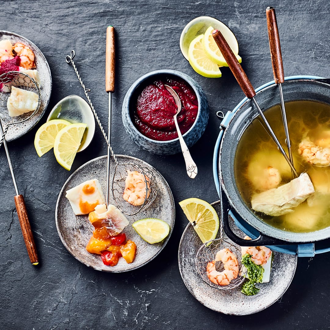 Fischfondue mit drei Saucen