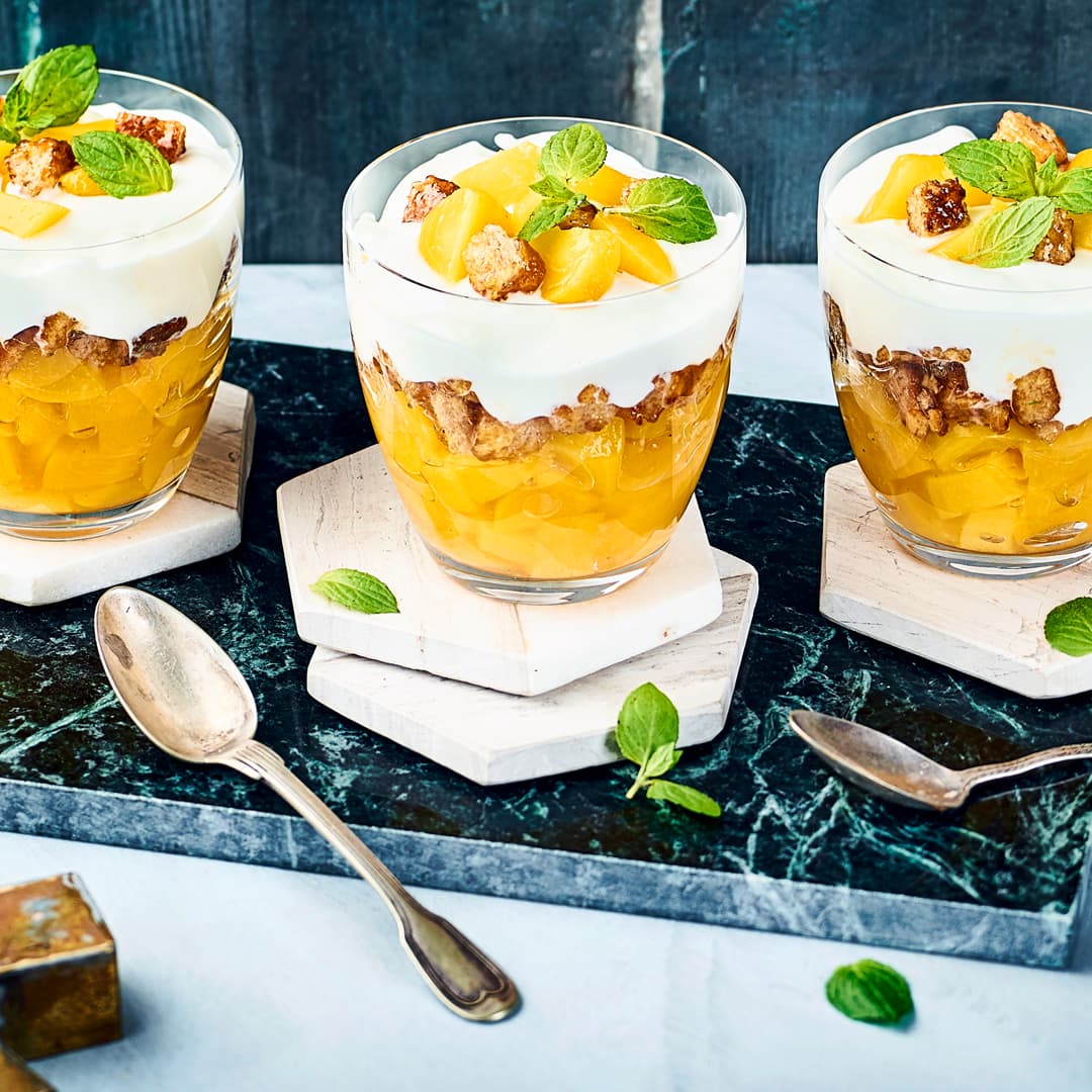 Pfirsich-Joghurt-Trifle Rezept | EDEKA