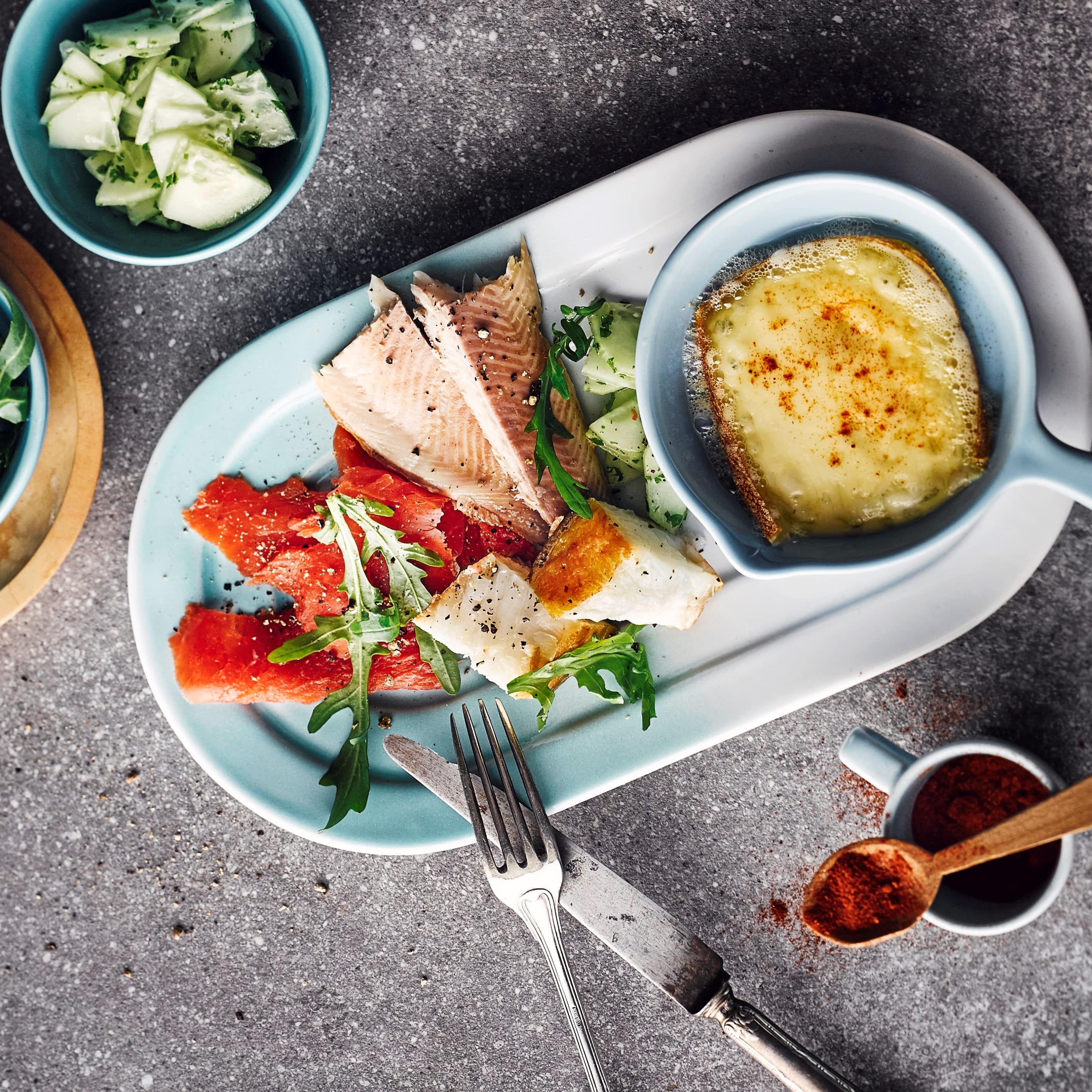 Raclette mit Räucherfischen