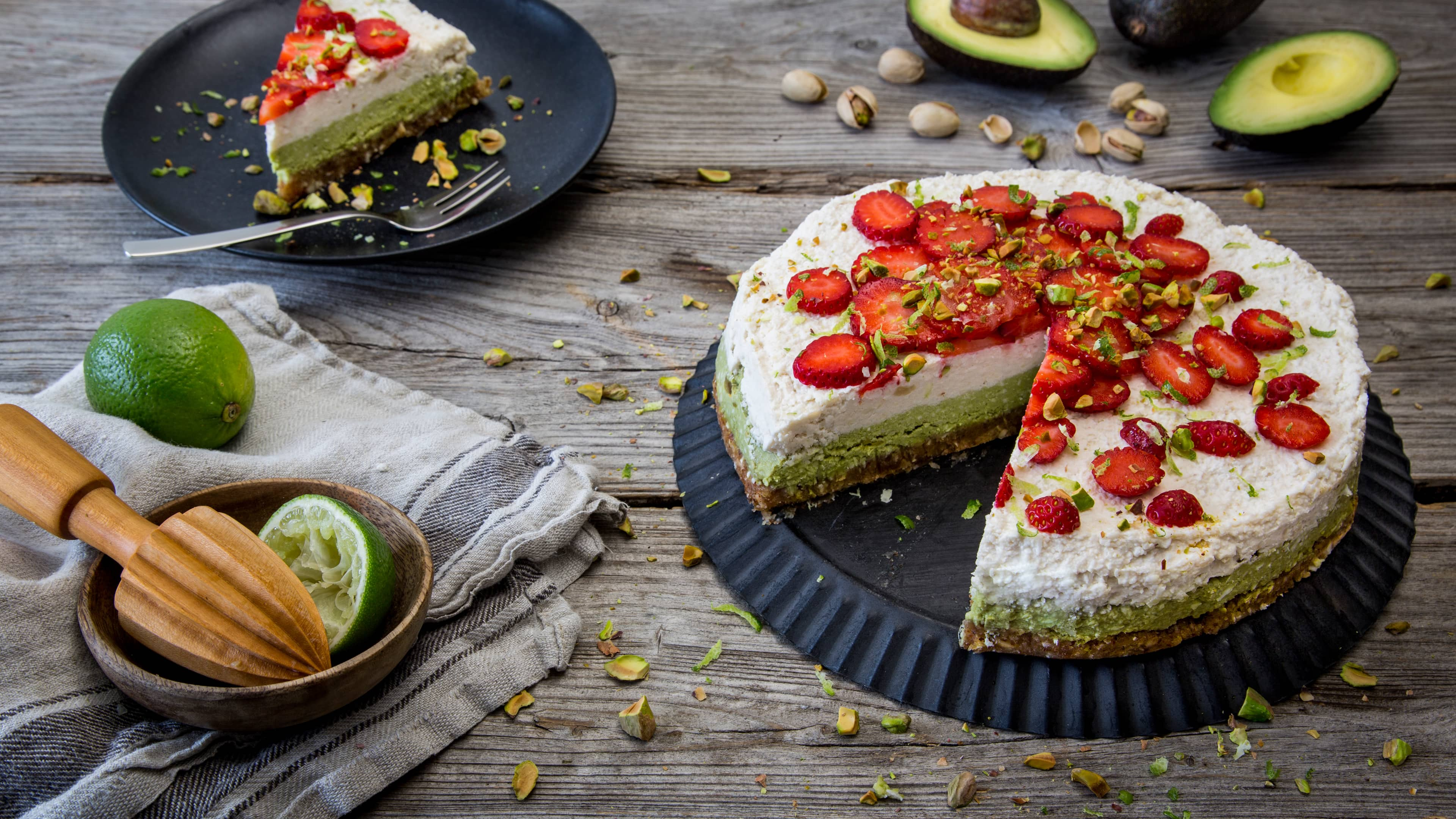 Raw Cake mit Avocado