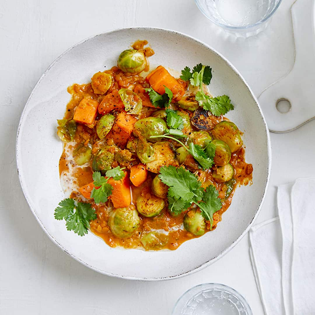 Rosenkohl-Curry mit Süßkartoffeln