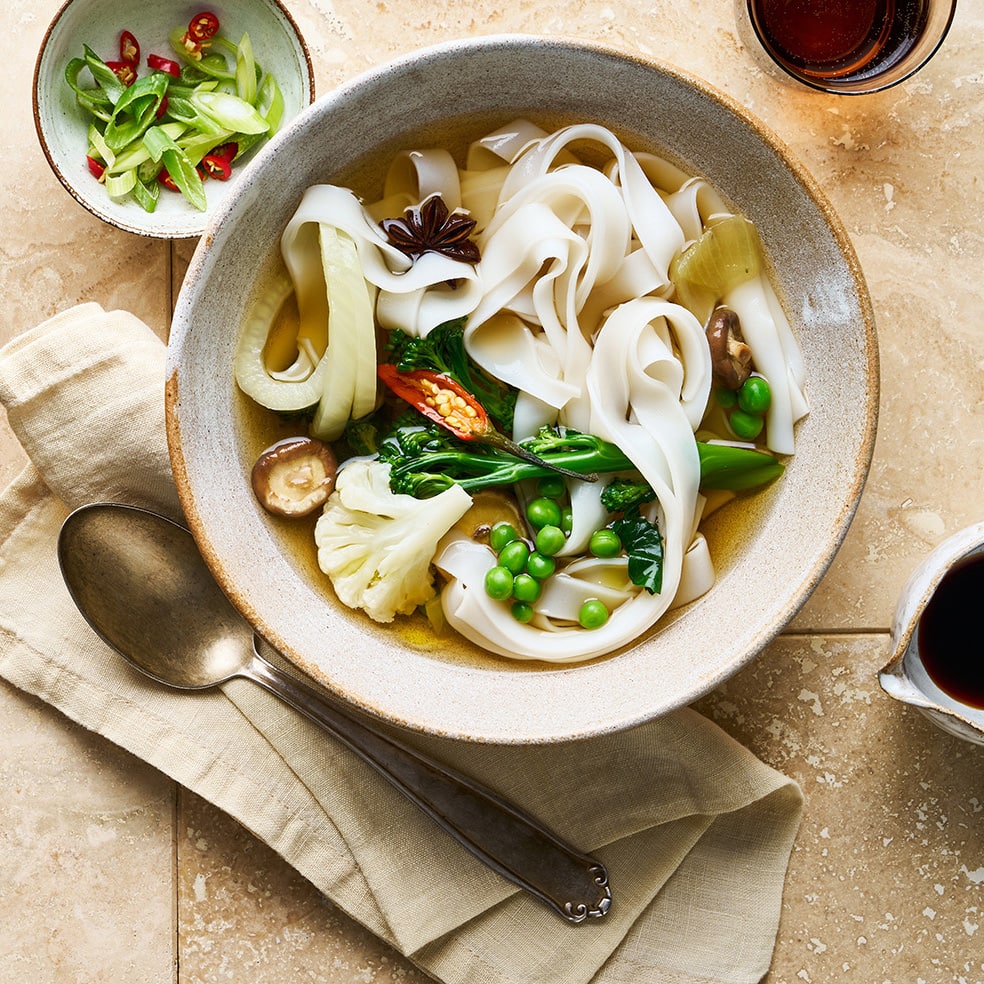 Vegane Pho mit Blumenkohl