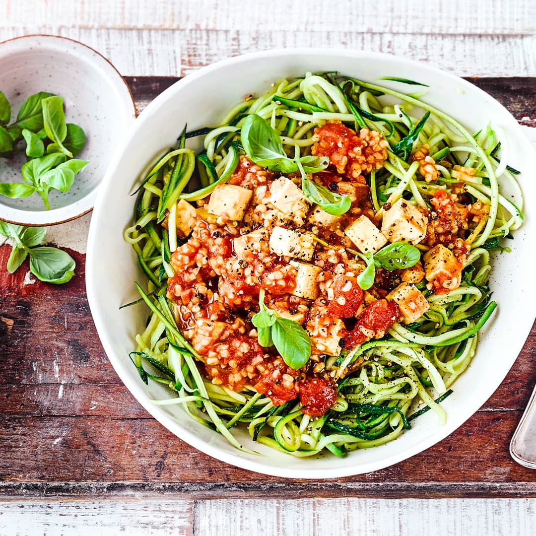 Zucchinispaghetti-mit-Bulgur