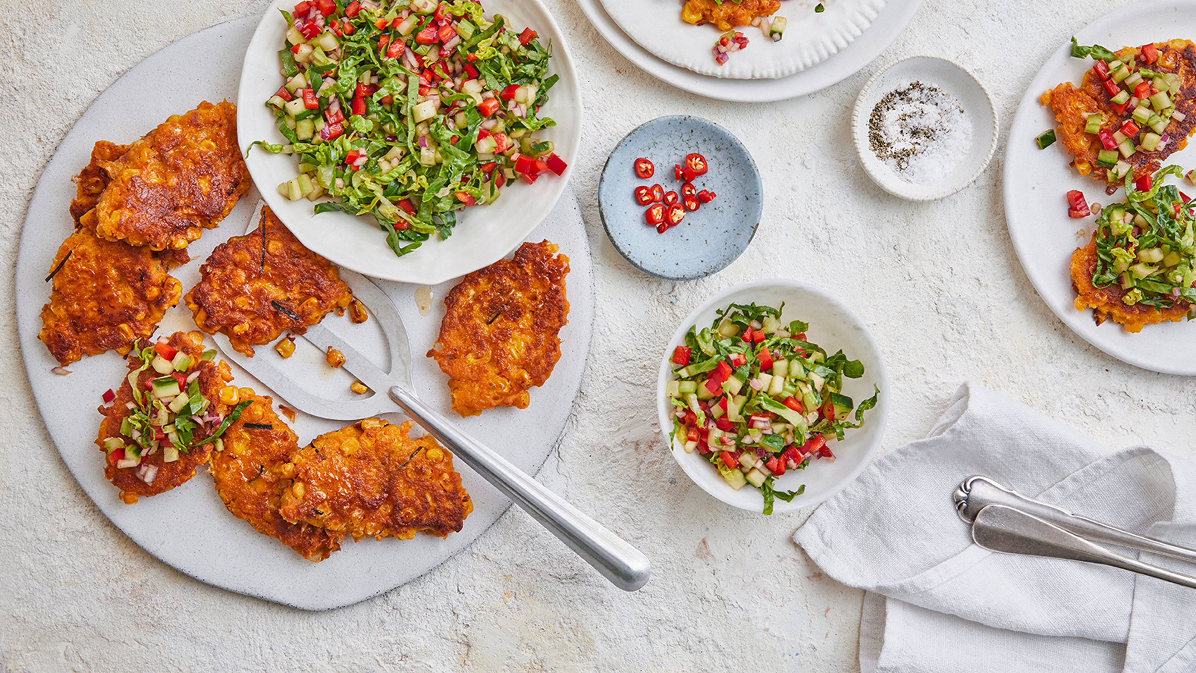 Maispuffer mit Salat-Salsa - Rezept | EDEKA