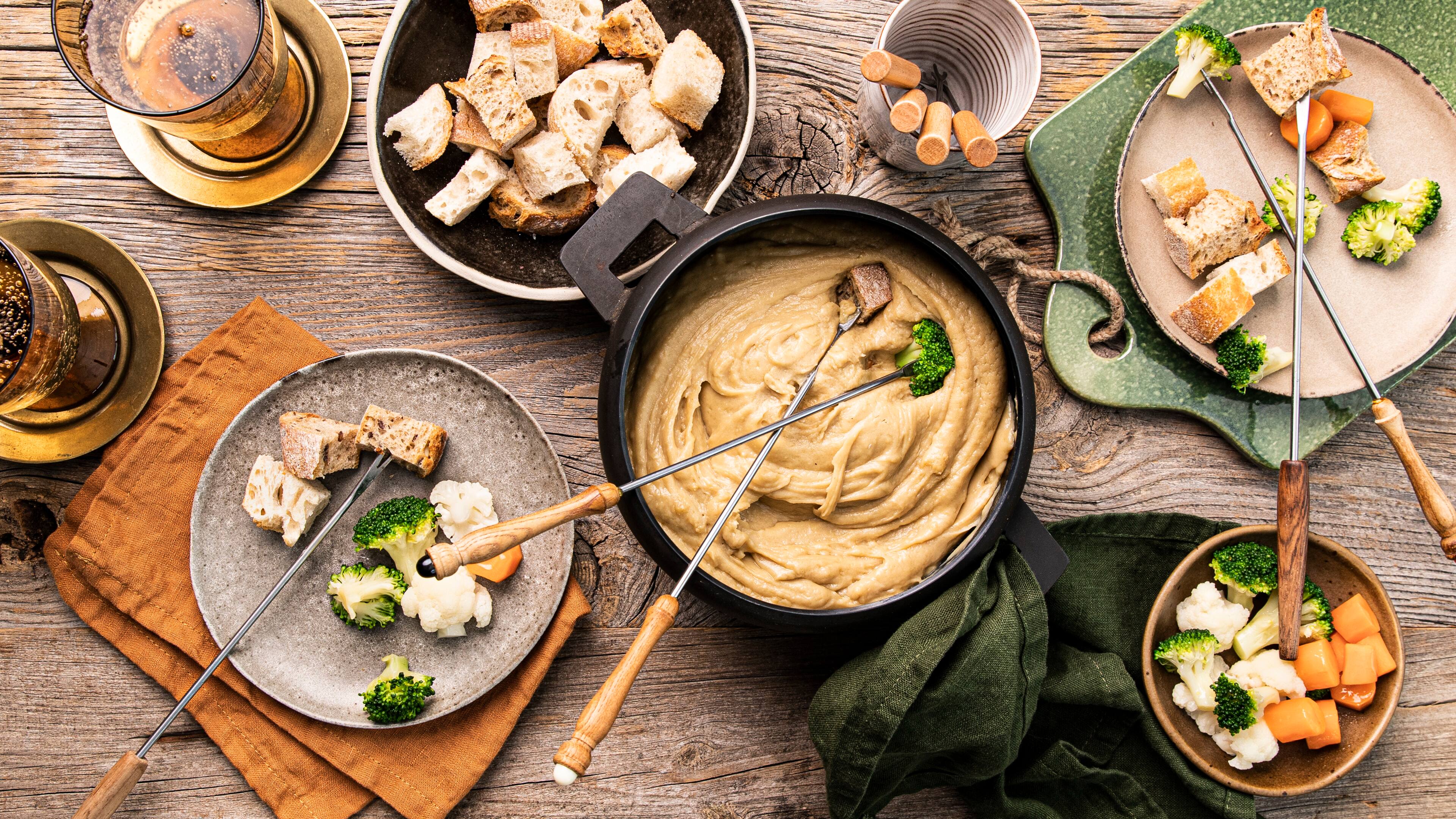 Veganes Käsefondue - Rezept | EDEKA