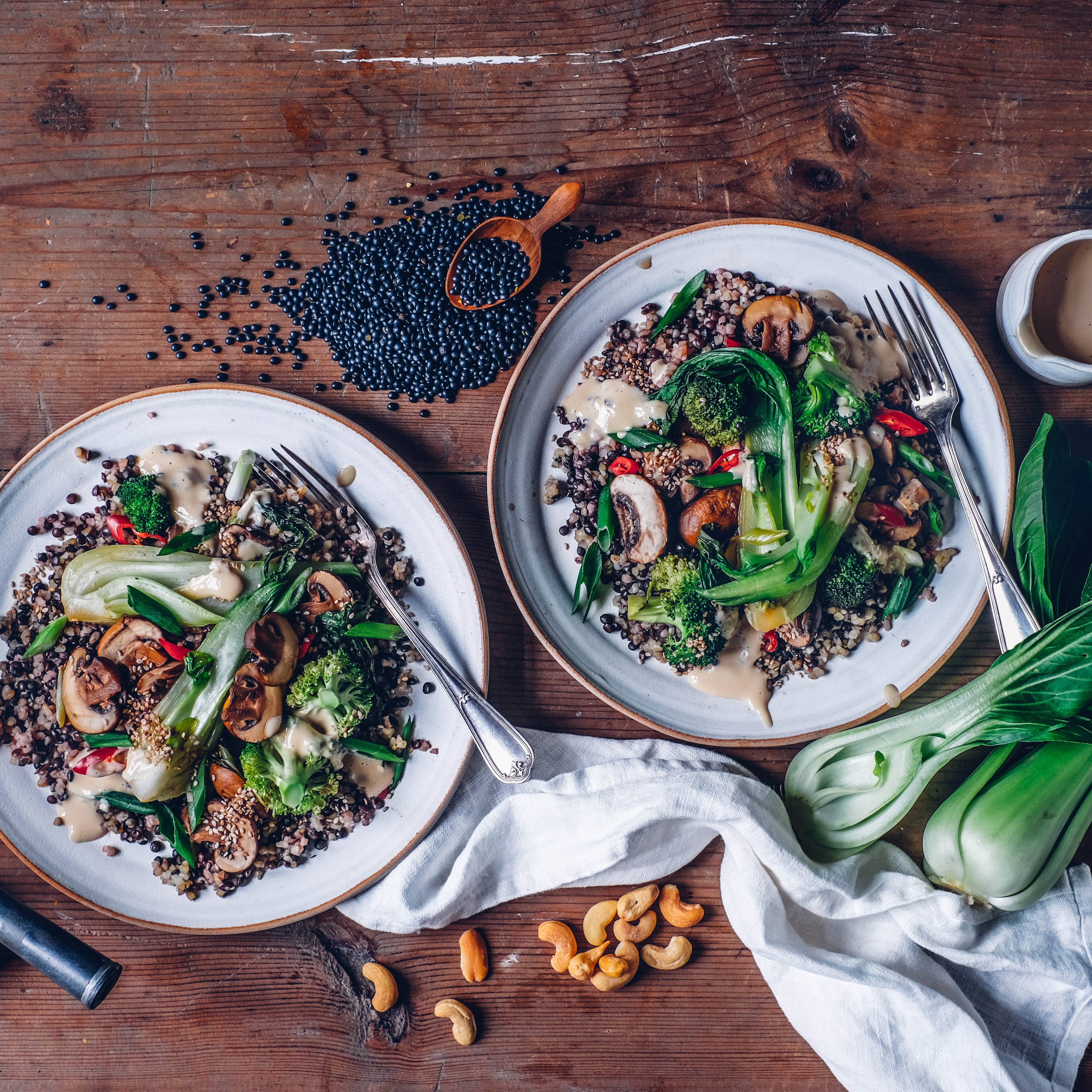 Linsen-Bulgur-Salat mit Pak Choi und Brokkoli