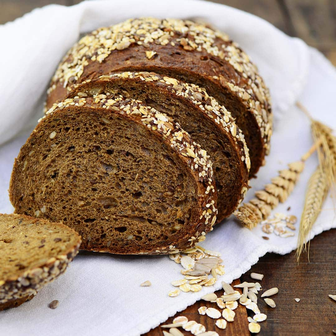 Eiweißbrot selber machen: Infos und Rezepte | EDEKA