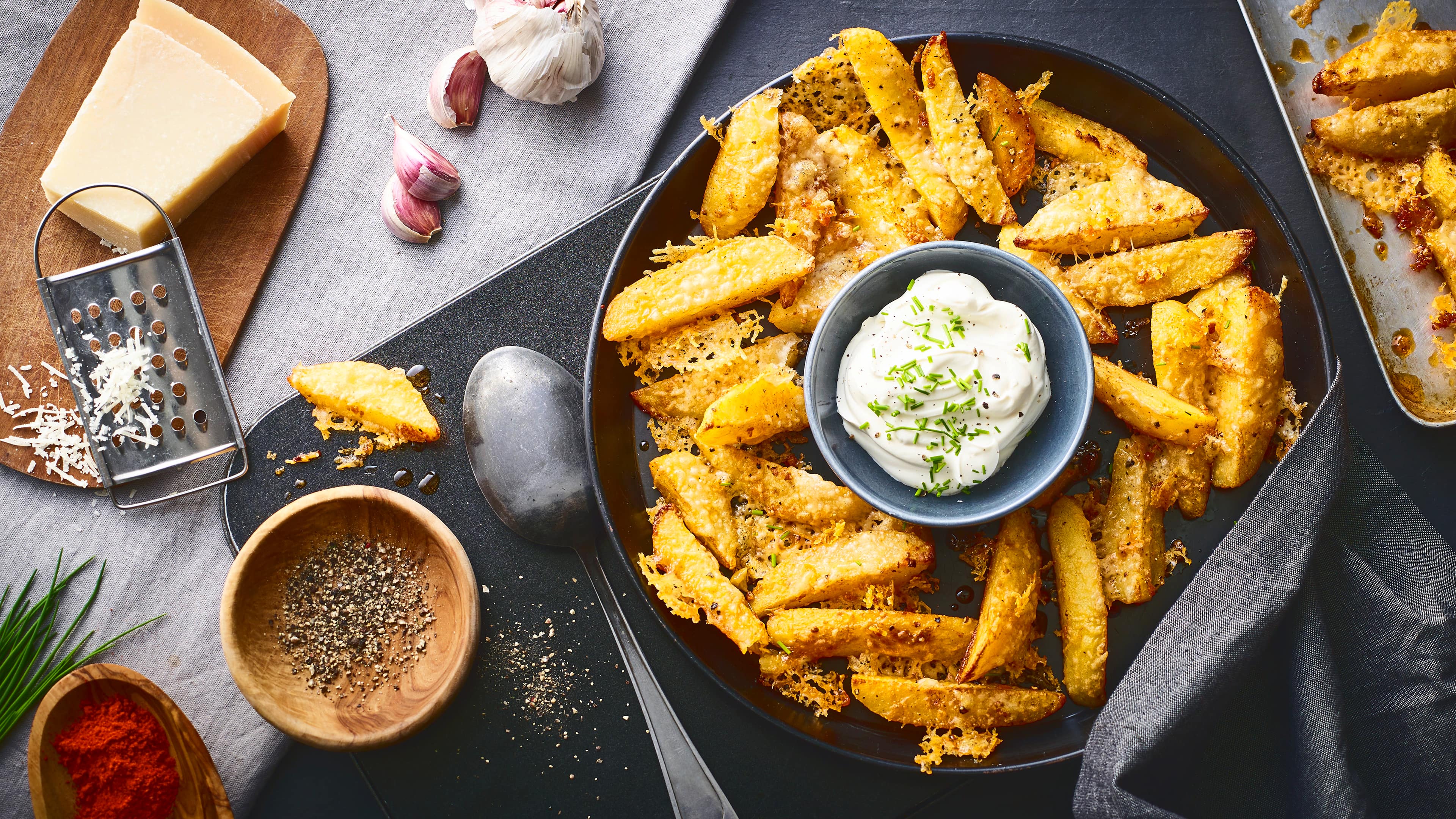 Knoblauch-Parmesan-Kartoffeln Knoblauch-Parmesan-Kartoffeln