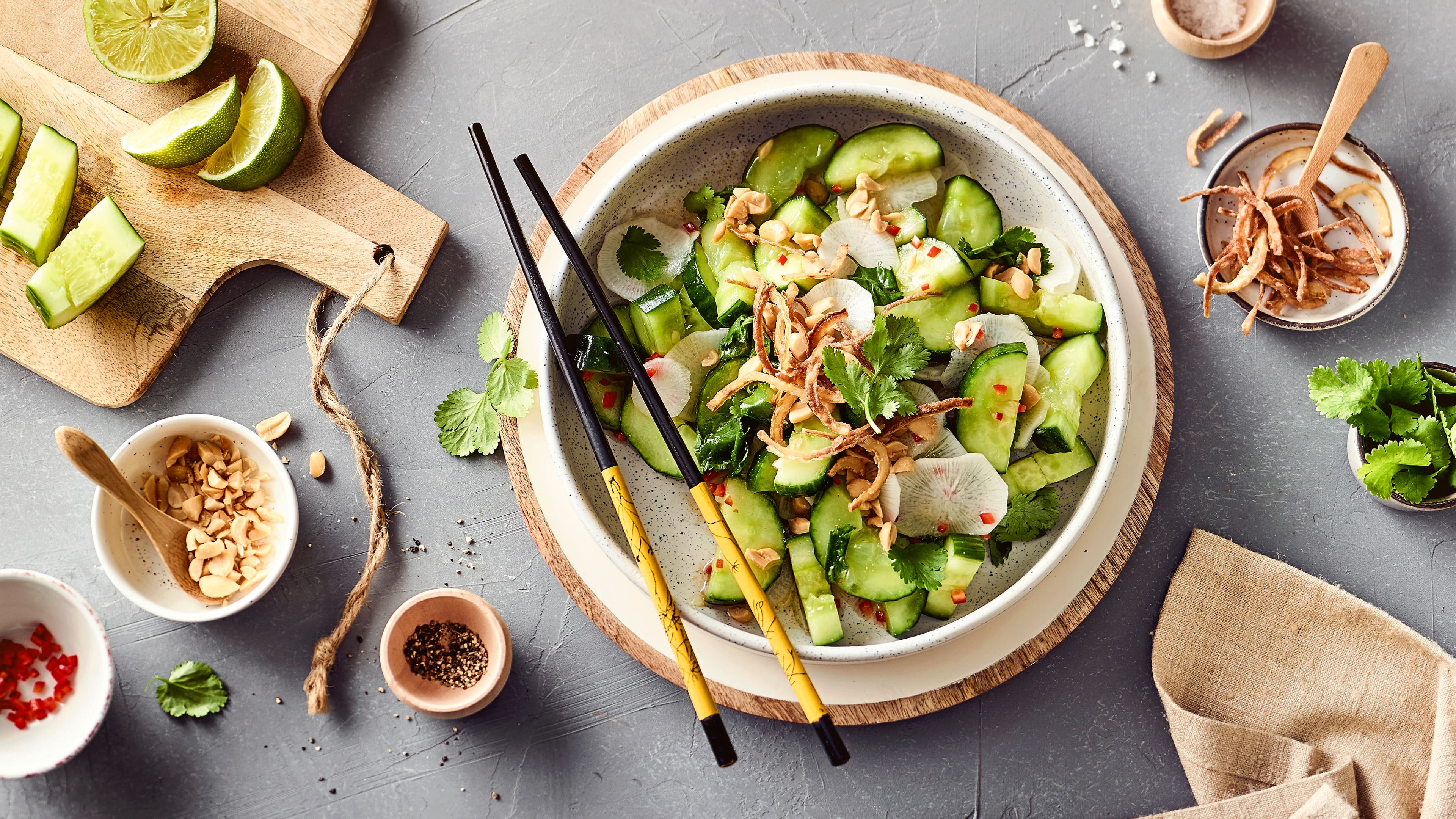 Asiatischer Gurkensalat Asiatischer Gurkensalat
